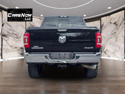 2020 RAM 2500 Laramie Crew Cab 4X4 6'4' Box