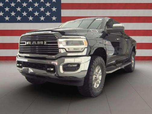 2020 RAM 2500 Laramie Crew Cab 4X4 6'4' Box