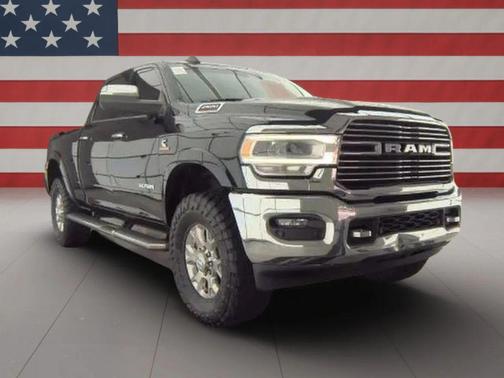 2020 RAM 2500 Laramie Crew Cab 4X4 6'4' Box