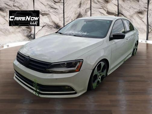 White 2016 Volkswagen Jetta 1.8T Sport