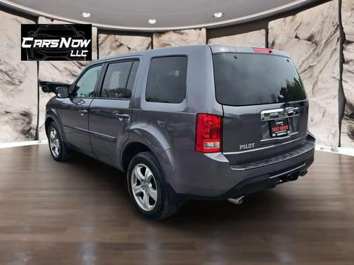 Gray 2015 Honda Pilot EX