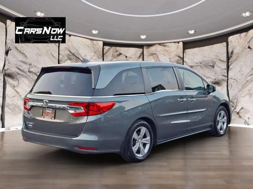 Green 2018 Honda Odyssey EX-L