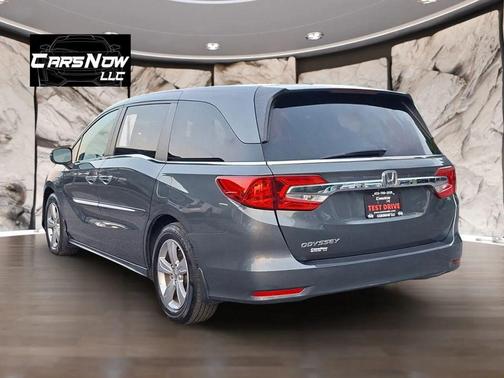 Green 2018 Honda Odyssey EX-L
