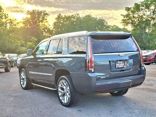 Gray 2020 Cadillac Escalade Luxury