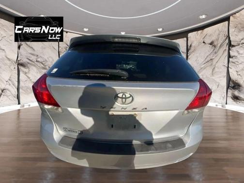 Silver 2010 Toyota Venza Base