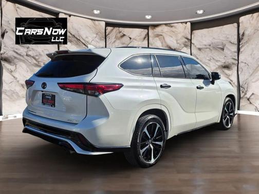 2021 Toyota Highlander XSE