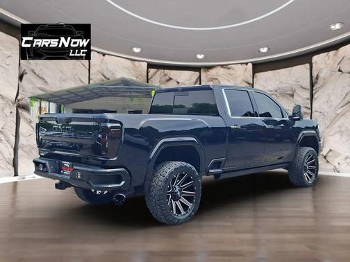 Black 2021 GMC Sierra 2500 Denali