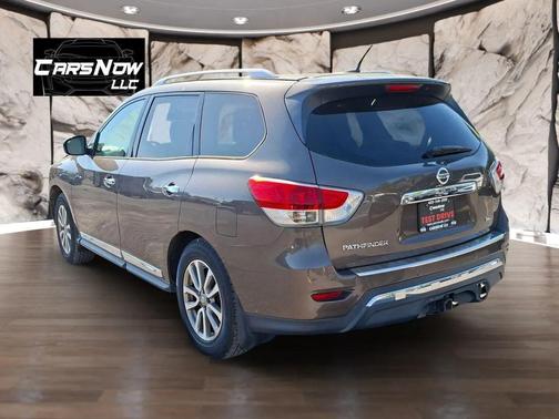 Brown 2015 Nissan Pathfinder SL