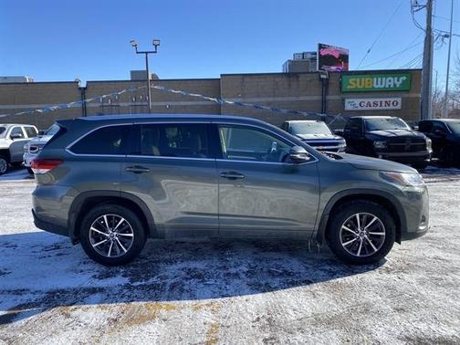 2017 Toyota Highlander XLE