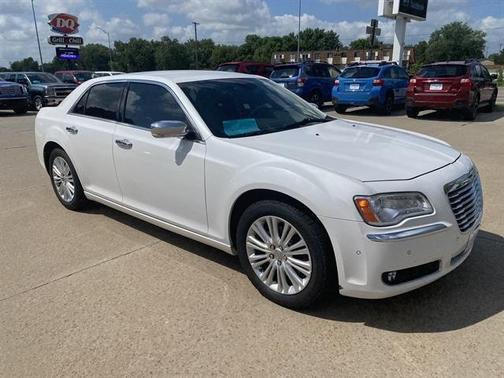2014 Chrysler 300C Base