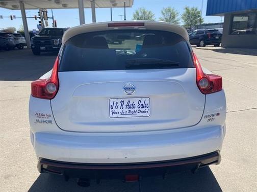 Pearl White 2014 Nissan Juke NISMO RS