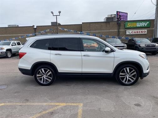 2017 Honda Pilot Elite