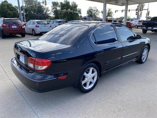 2004 INFINITI I35 Luxury