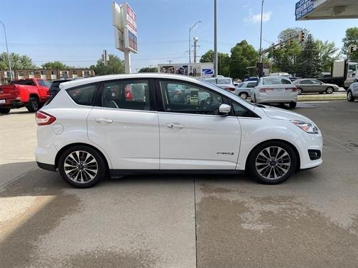 2018 Ford C-Max Hybrid Titanium