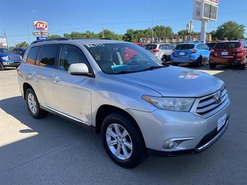 2011 Toyota Highlander SE