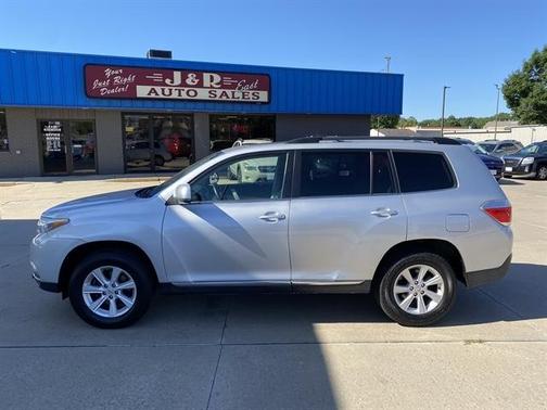 2011 Toyota Highlander SE