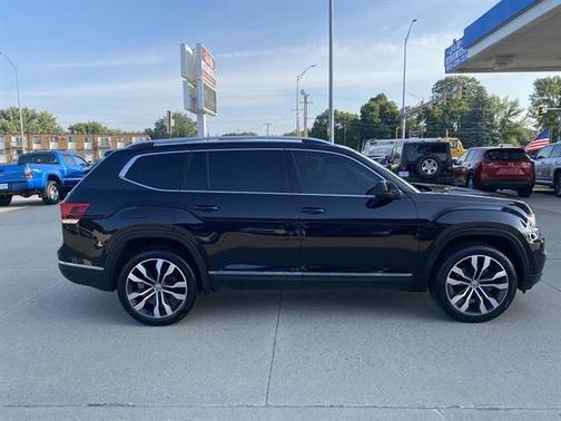 2019 Volkswagen Atlas 3.6L SEL Premium