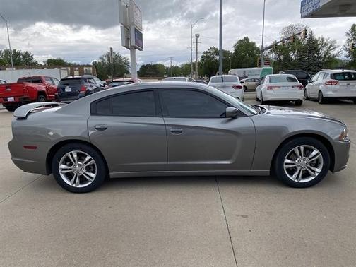 2012 Dodge Charger SXT