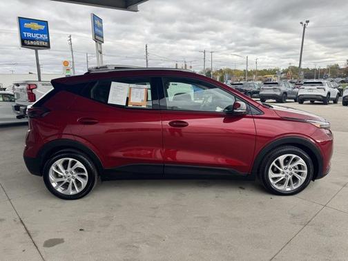 2023 Chevrolet Bolt EUV FWD LT