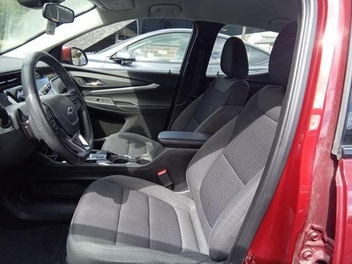 2023 Chevrolet Bolt EUV FWD LT