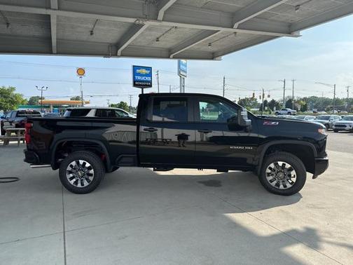 2025 Chevrolet Silverado 2500 Custom
