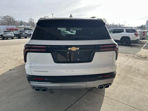 2024 Chevrolet Traverse LT