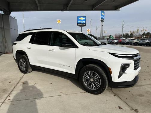 2024 Chevrolet Traverse LT