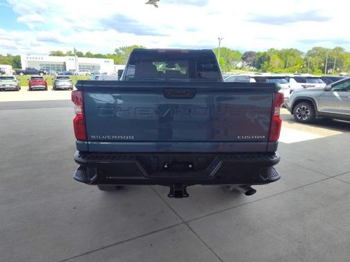 2025 Chevrolet Silverado 2500 Custom