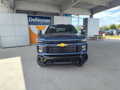 2025 Chevrolet Silverado 2500 Custom