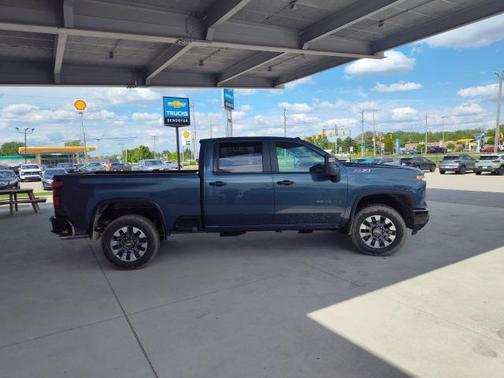 2025 Chevrolet Silverado 2500 Custom