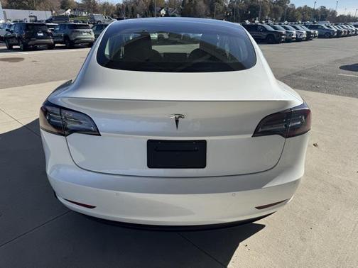 2019 Tesla Model 3 Mid Range