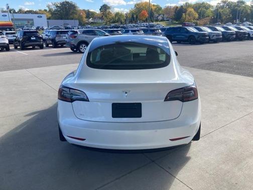 2019 Tesla Model 3 Mid Range