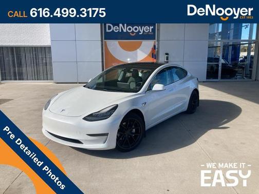 2019 Tesla Model 3 Mid Range