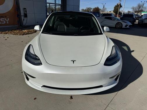 2019 Tesla Model 3 Mid Range