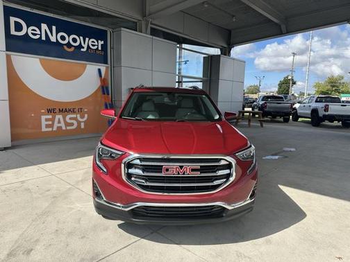 2021 GMC Terrain SLT