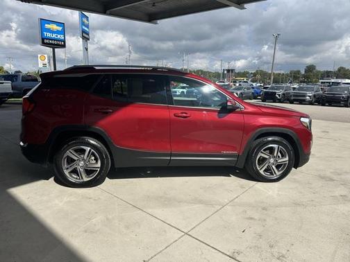 2021 GMC Terrain SLT