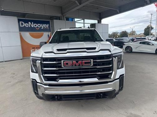 2025 GMC Sierra 3500 SLE