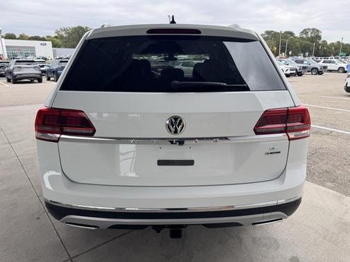 2018 Volkswagen Atlas 3.6L SEL Premium