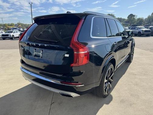 2021 Volvo XC90 Recharge Plug-In Hybrid T8 Inscription Expression 7 Passenger