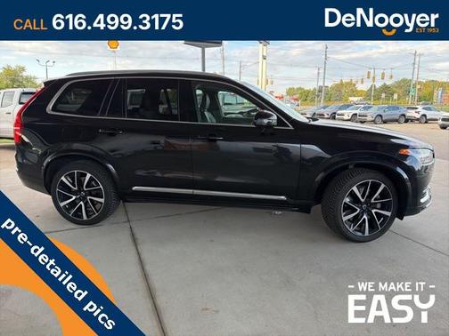 2021 Volvo XC90 Recharge Plug-In Hybrid T8 Inscription Expression 7 Passenger