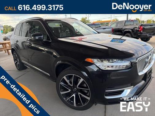 2021 Volvo XC90 Recharge Plug-In Hybrid T8 Inscription Expression 7 Passenger
