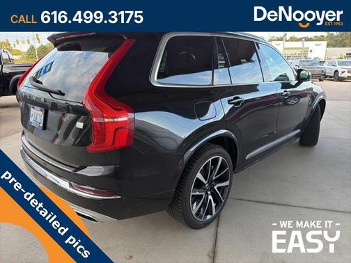 2021 Volvo XC90 Recharge Plug-In Hybrid T8 Inscription Expression 7 Passenger