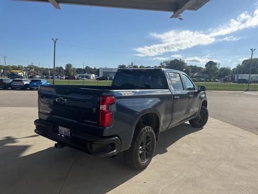 2022 Chevrolet Silverado 1500 Custom Trail Boss