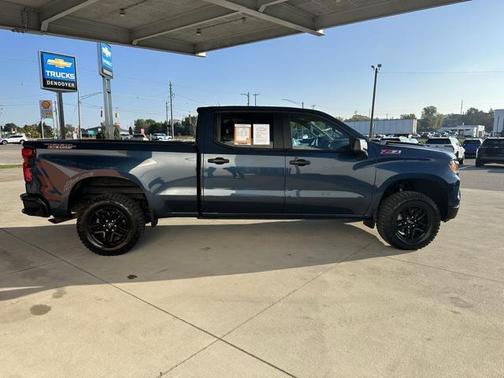 2022 Chevrolet Silverado 1500 Custom Trail Boss