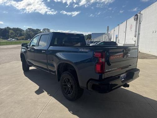 2022 Chevrolet Silverado 1500 Custom Trail Boss