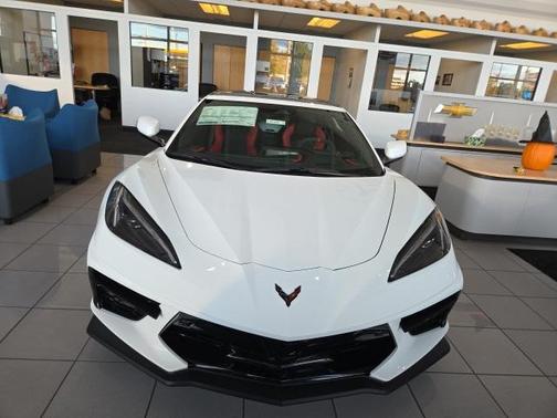 2026 Chevrolet Corvette Stingray w/2LT
