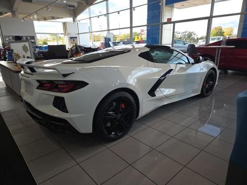 2026 Chevrolet Corvette Stingray w/2LT