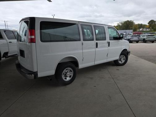 2025 Chevrolet Express 2500 RWD 2500 Regular Wheelbase WT