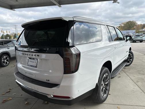 2026 Chevrolet Suburban LT