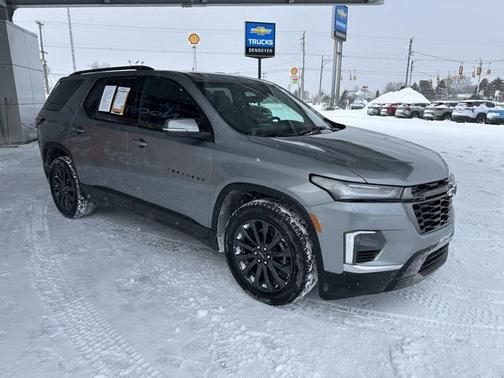 2023 Chevrolet Traverse RS